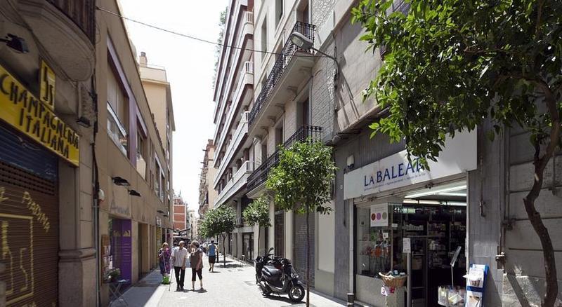La Mare De Deu By The Streets Barcelone